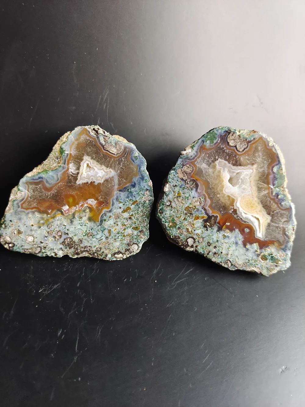 Agates 52