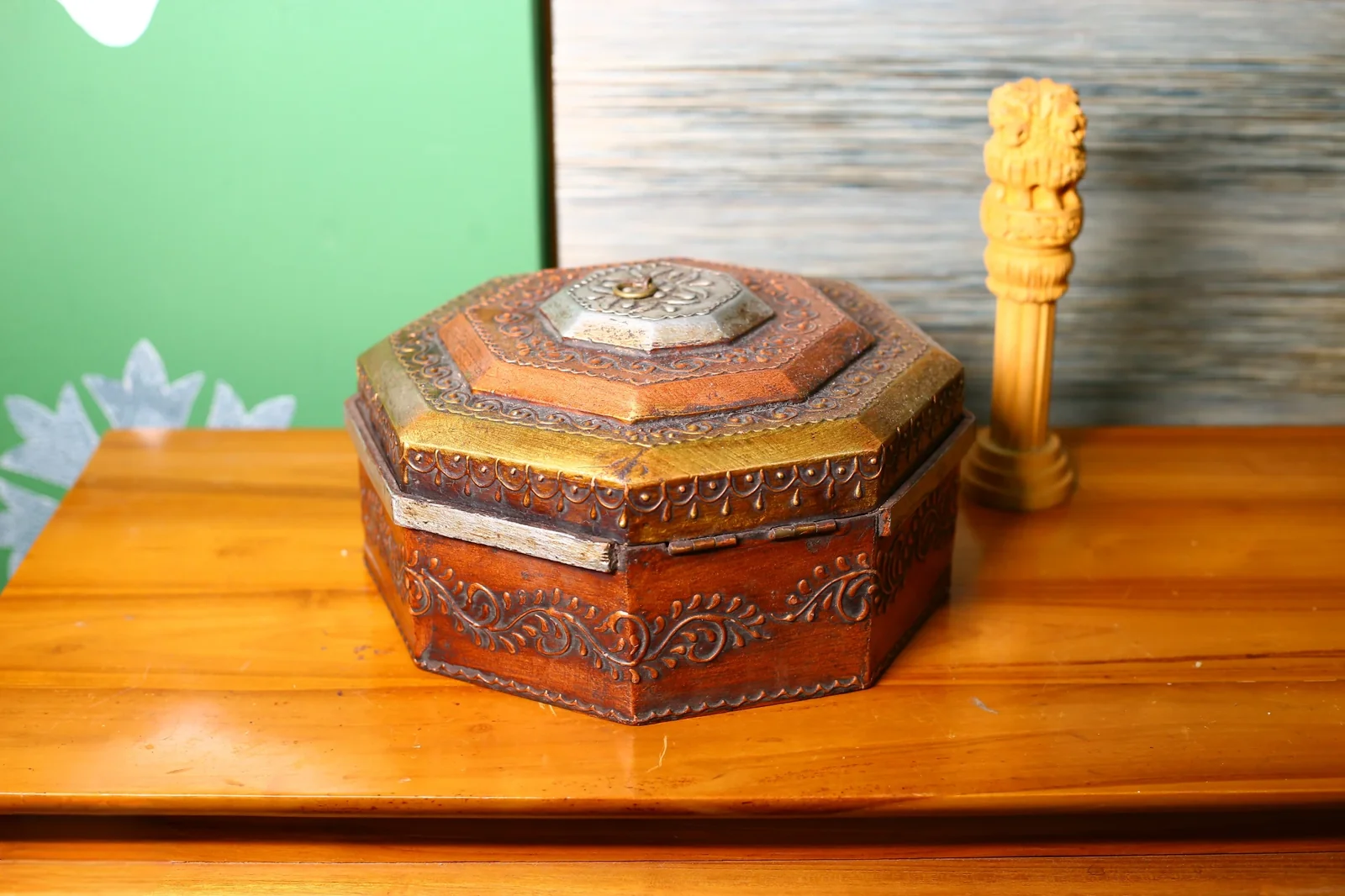 Royal Rajasthani Octagon Handcrafted Mango Wood Trinket Box